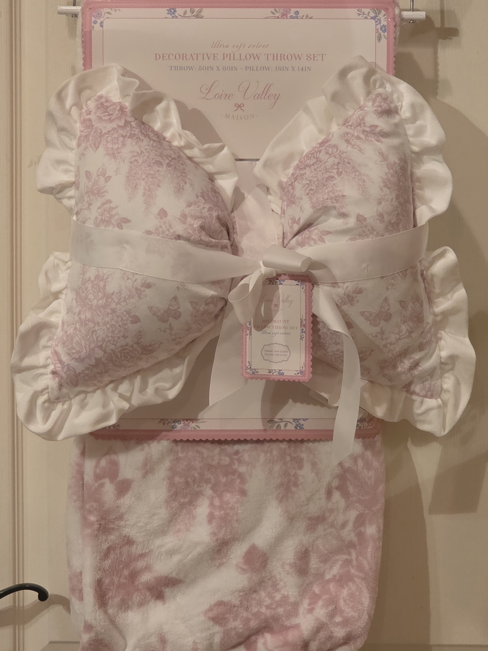 Pink Floral Ruffle Bow Decorative Pillow And Throw Set